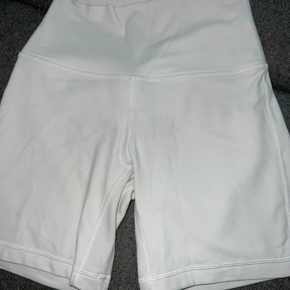 lululemon Align™ High-Rise Short 6” - Picture 4 of 4